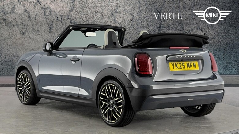 MINI Cooper 2.0 C Exclusive 2dr Auto Petrol Convertible